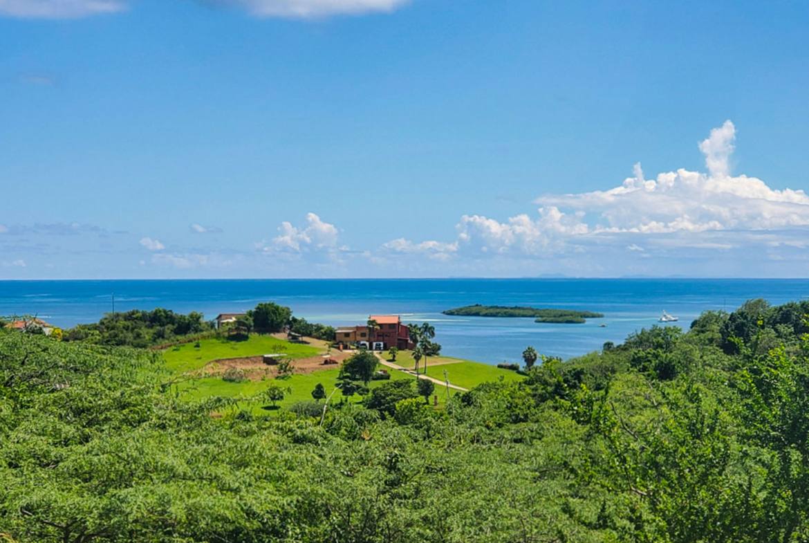 Zoni Beach Area 1 Acre Lot 6-B — Zoni Beach, Culebra, Puerto Rico